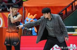 开云体育中国-广州队鏖战掘金，高诗岩刷新纪录的简单介绍