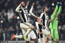 开云官网-尤文图斯客场逆转那不勒斯，赢得关键三分