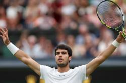 开云体育直播-关于西班牙网球队逆转美国网球队，阿尔卡拉斯绝境逆转的信息