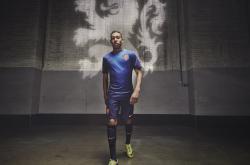 开云体育中国官网-F1新赛季揭幕战之夜，戈贝尔如何用个人能力主宰赛场