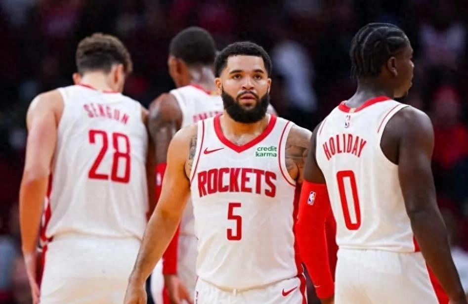 关于火箭队员普遍低迷，球队战绩徘徊于中游位置的信息