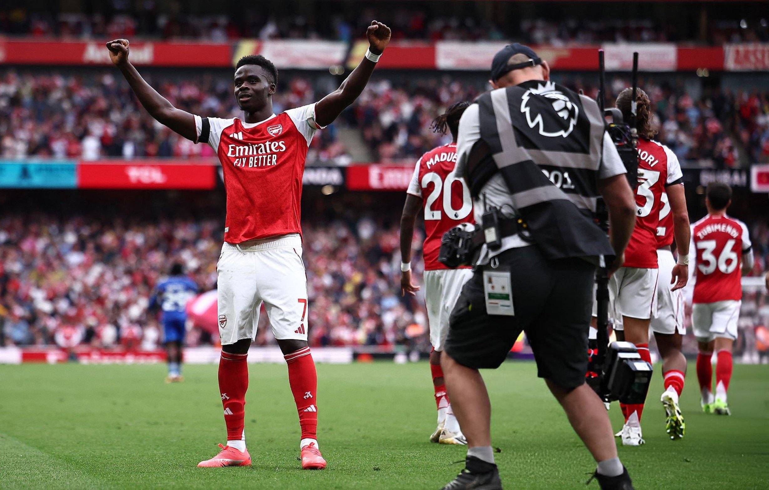 阿森纳鏖战利物浦，德布劳内惊艳世界