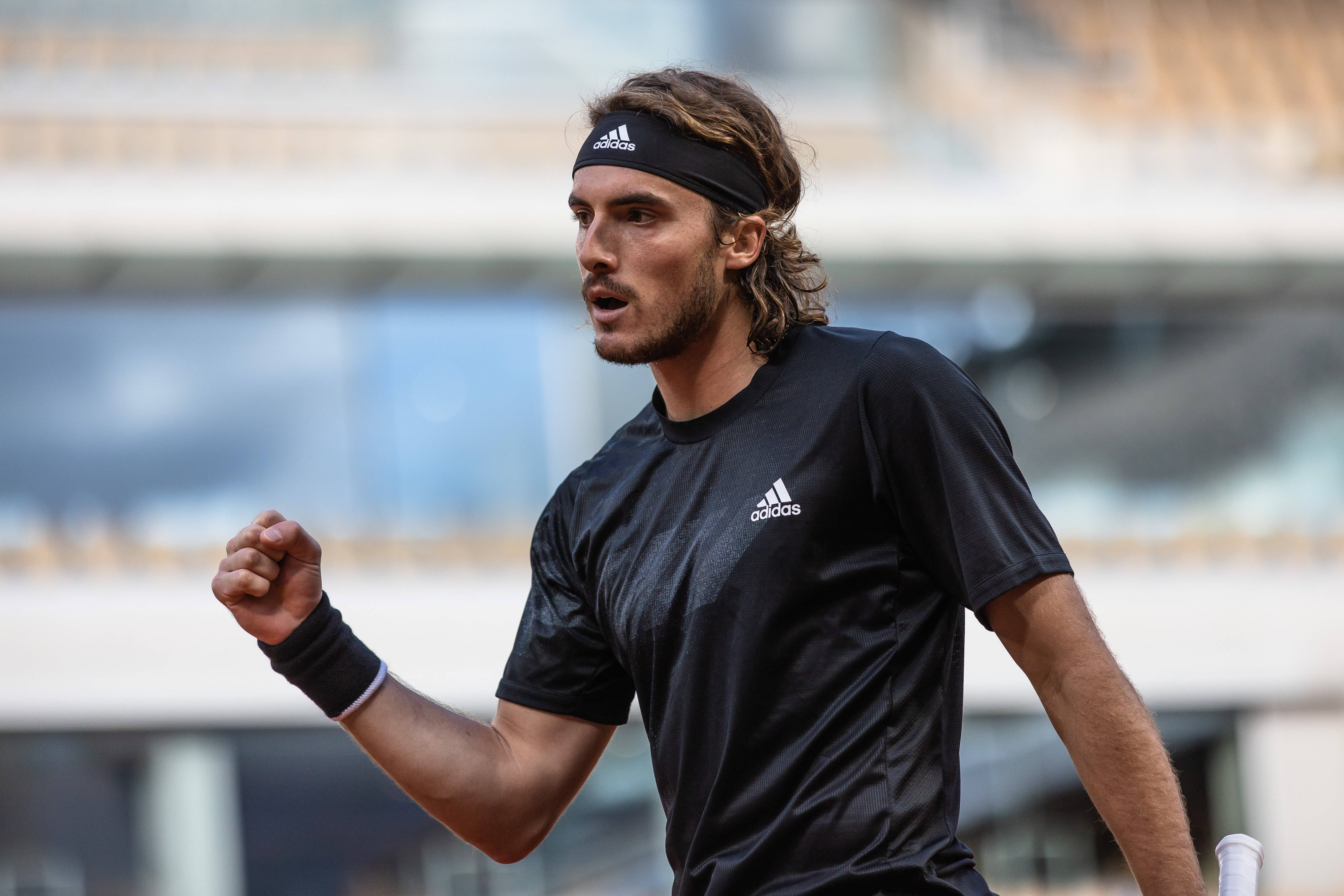 日本网球队完胜法国网球队，西西帕斯关键制胜的简单介绍