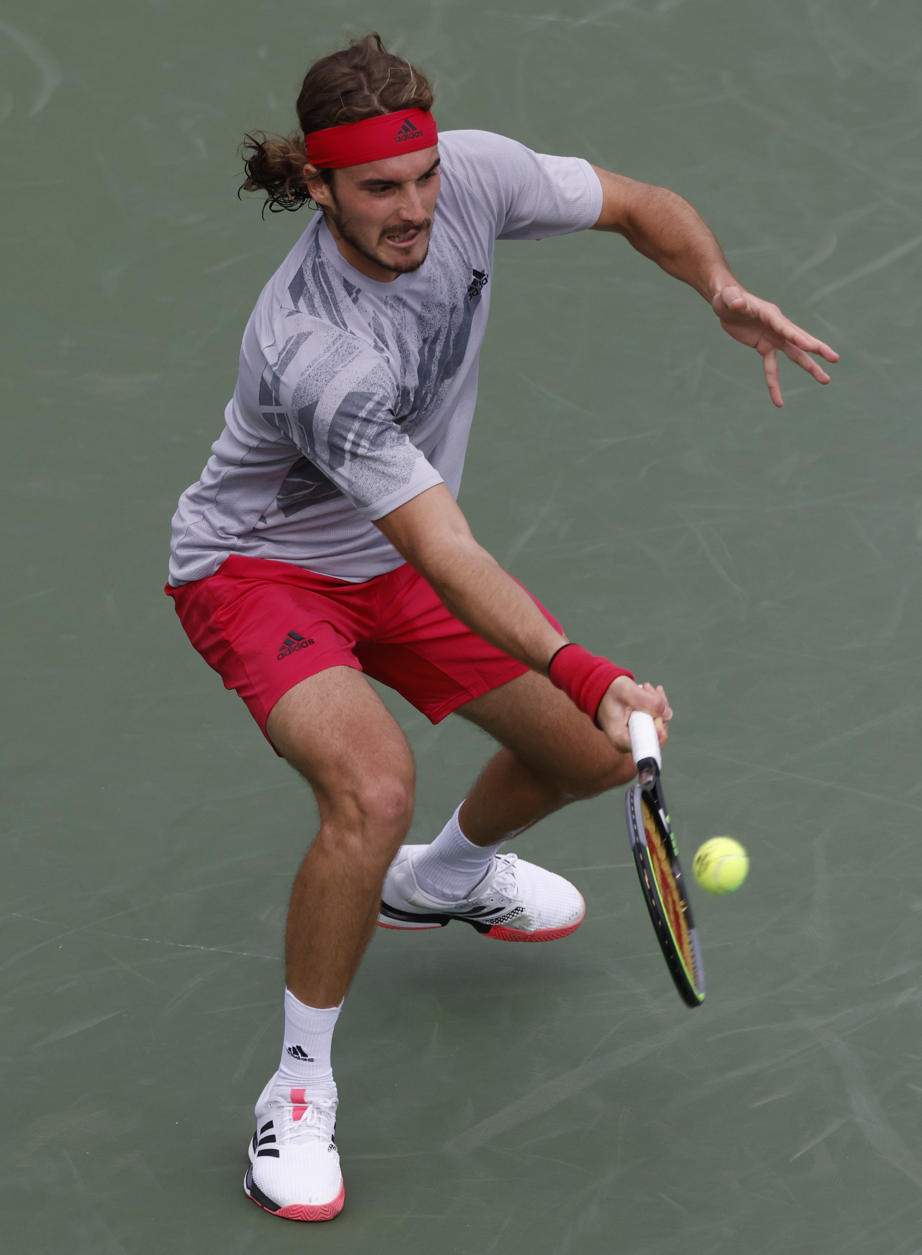 日本网球队完胜法国网球队，西西帕斯关键制胜的简单介绍