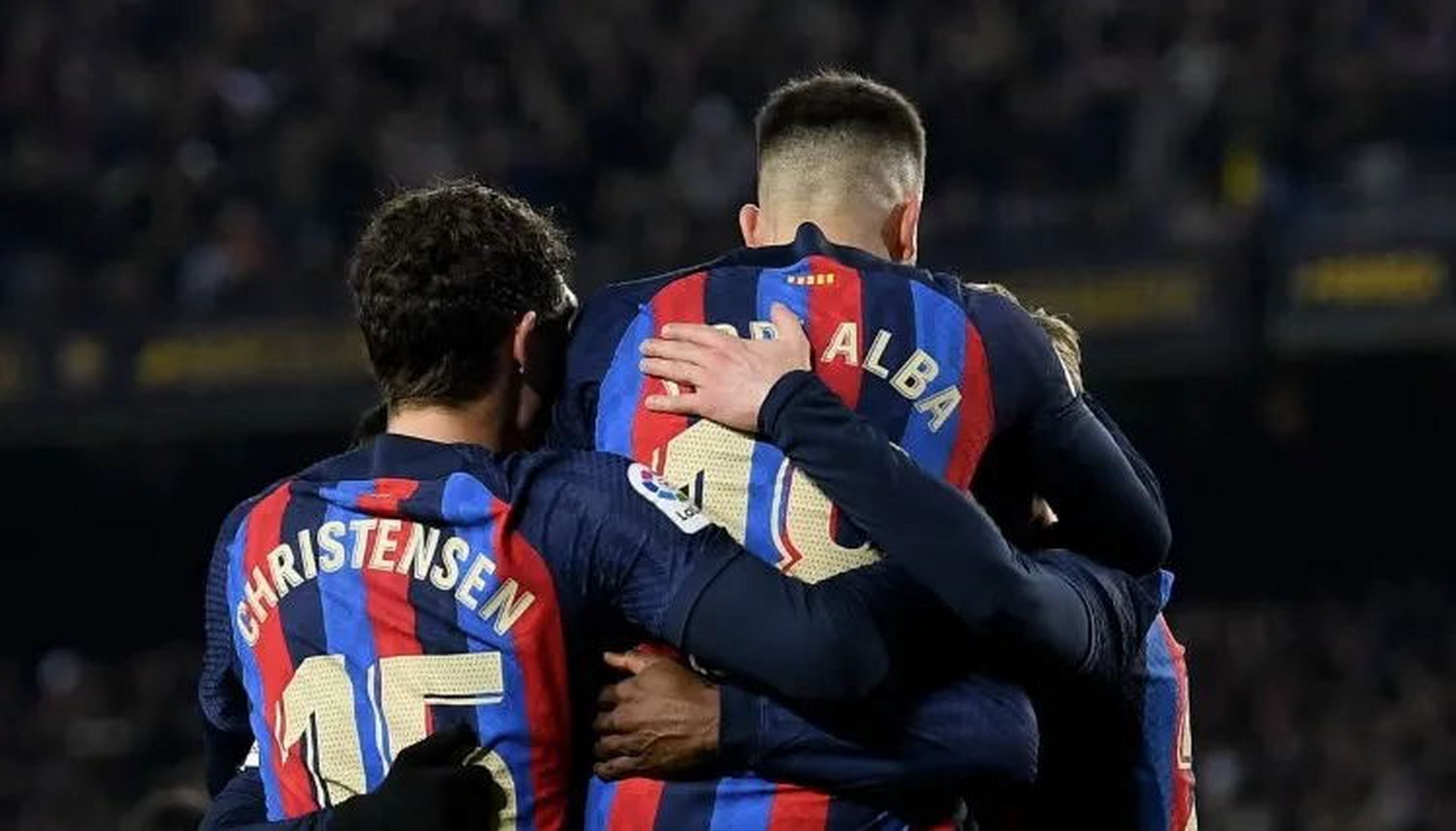 塞维利亚客场大胜，继续领跑积分榜的简单介绍