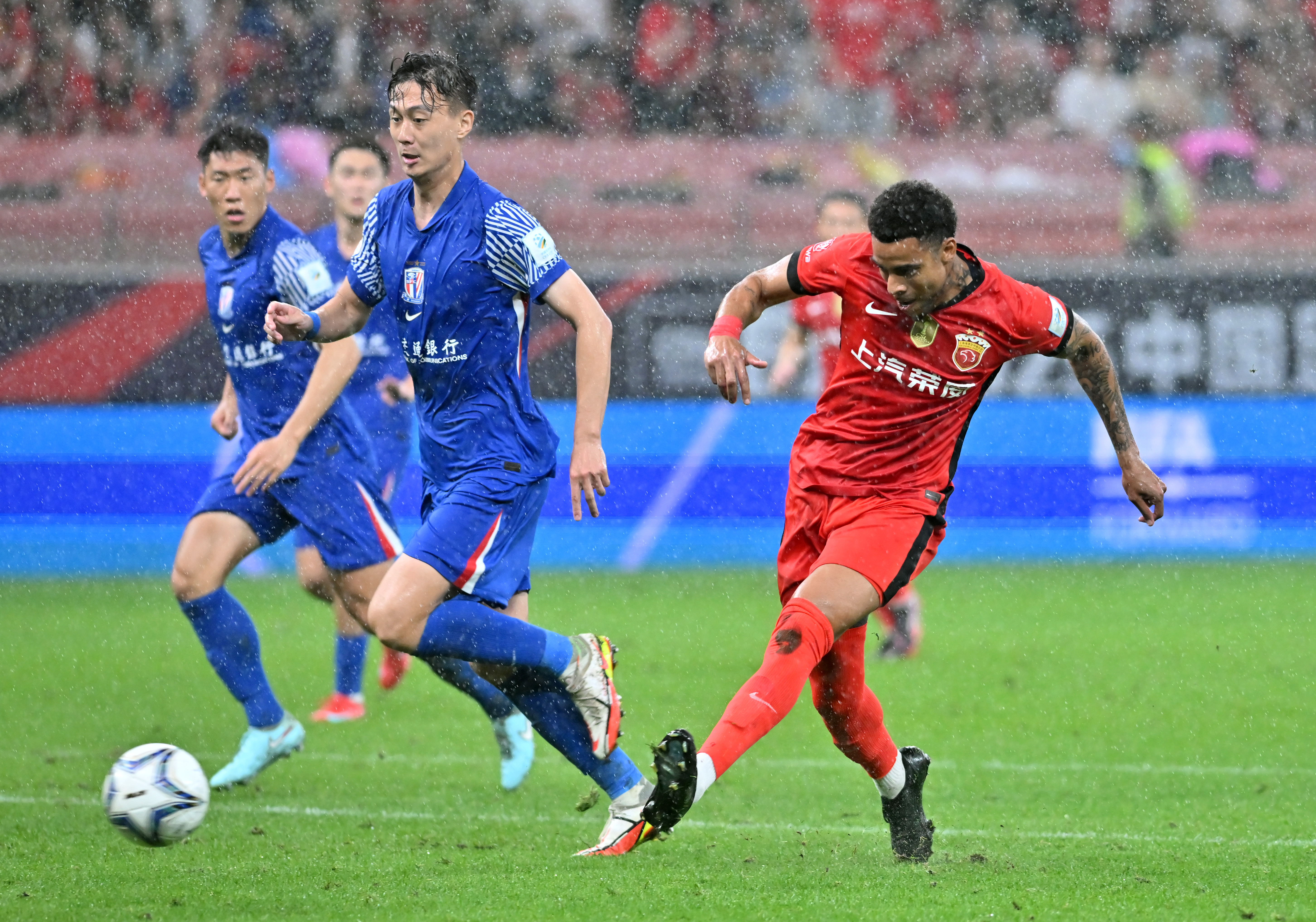 申花坐镇主场，一路逆风奋力对抗！的简单介绍