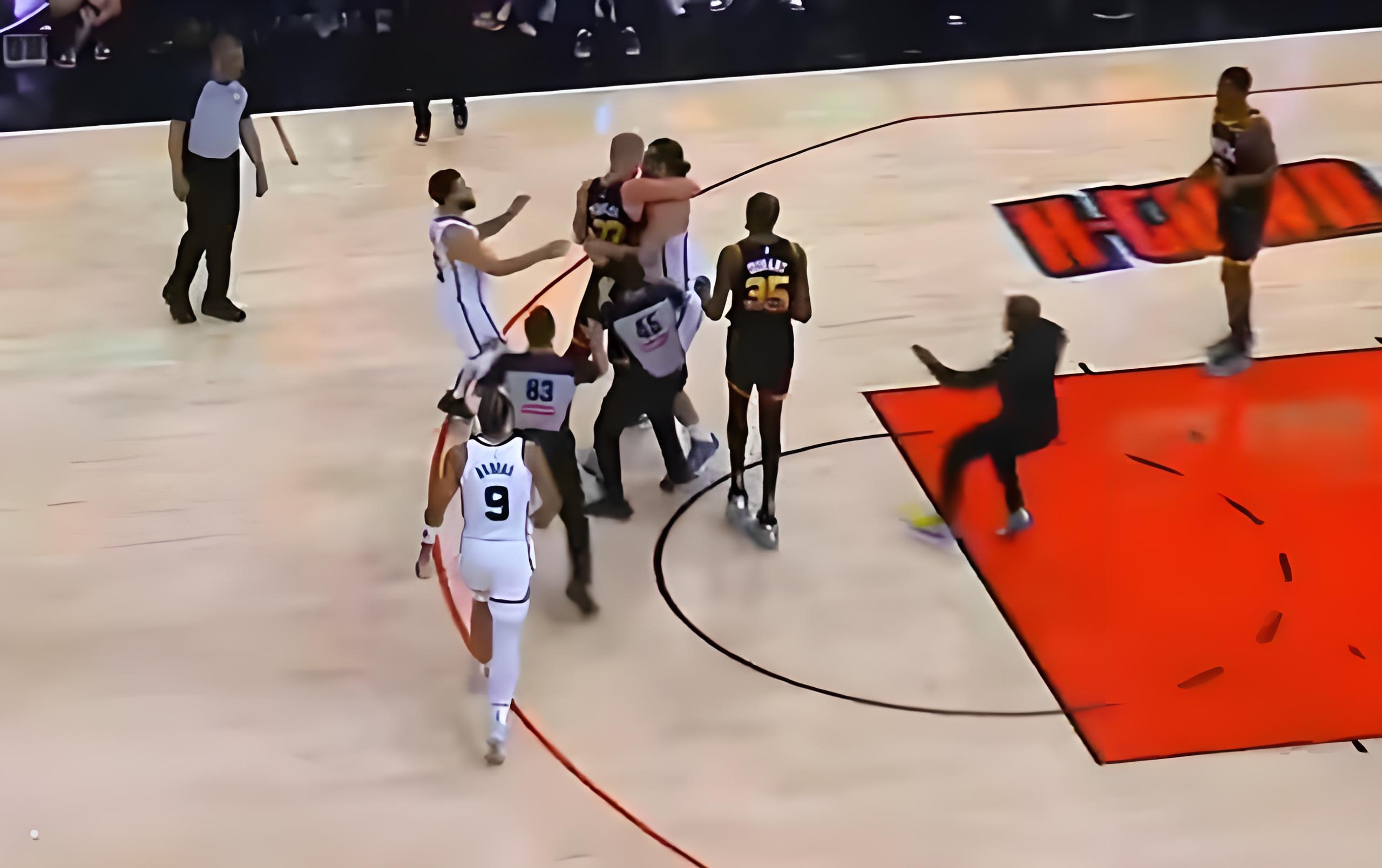 本场比赛场面迅速大转变球队机会多