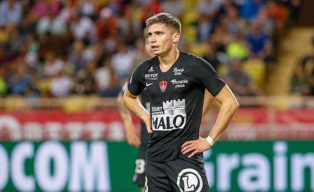 关于摩纳哥主场获得胜利，士气大振的信息