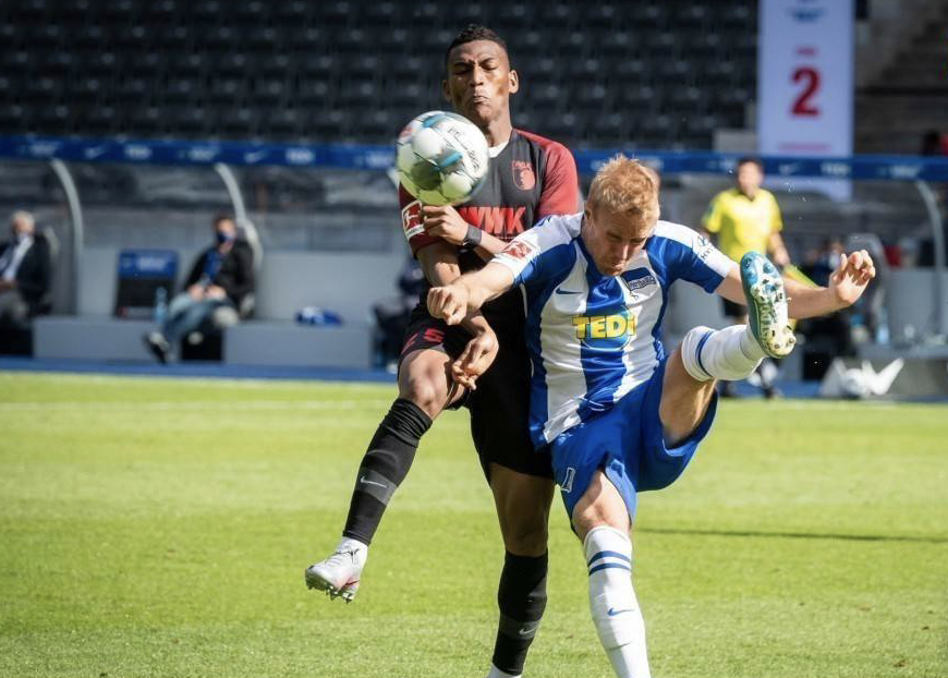 关于沙尔克遭遇四连败，降级危机愈发严重的信息