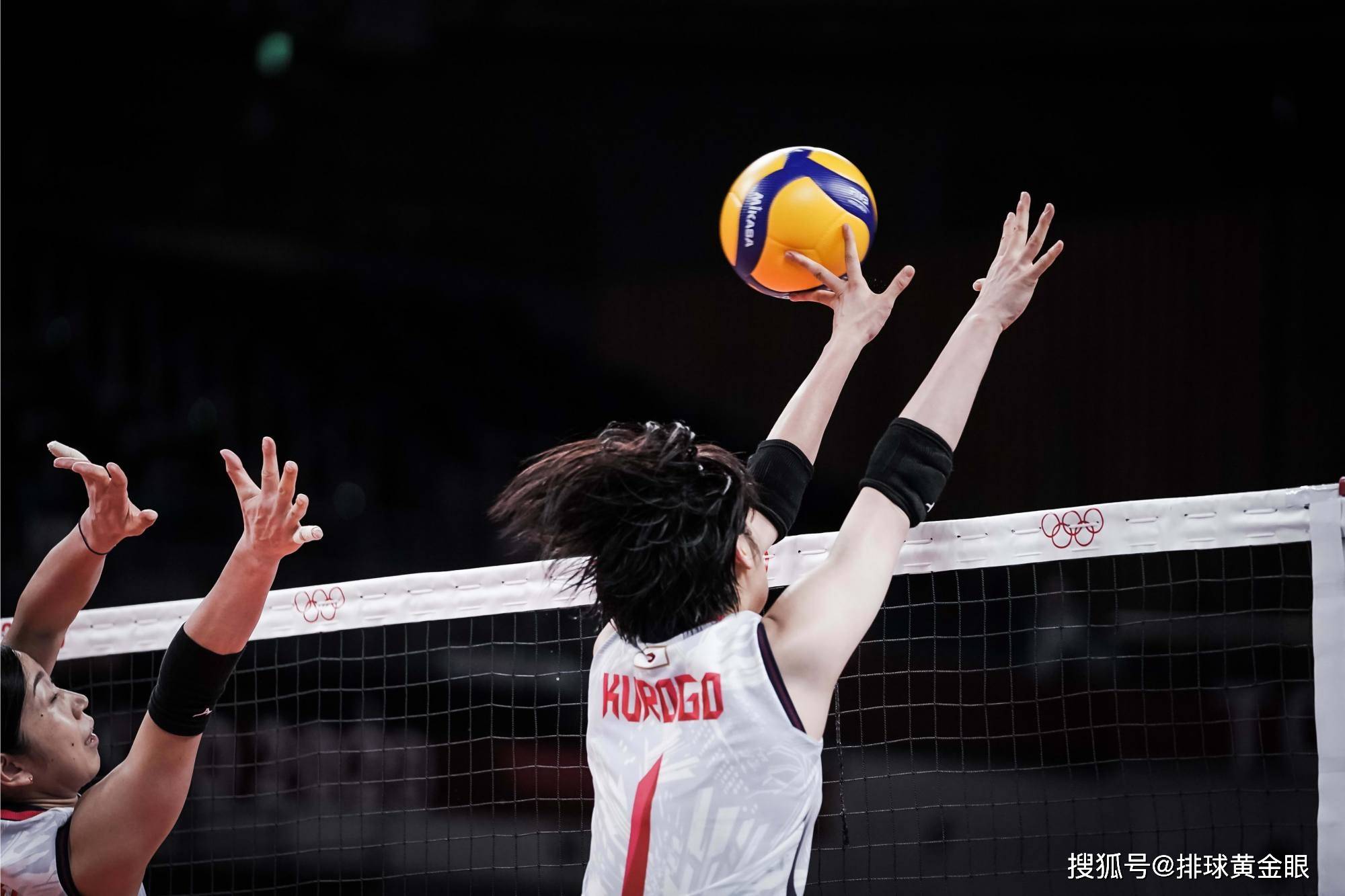 关于瑞典战胜拉脱维亚，实现三连胜晋级形势看好的信息