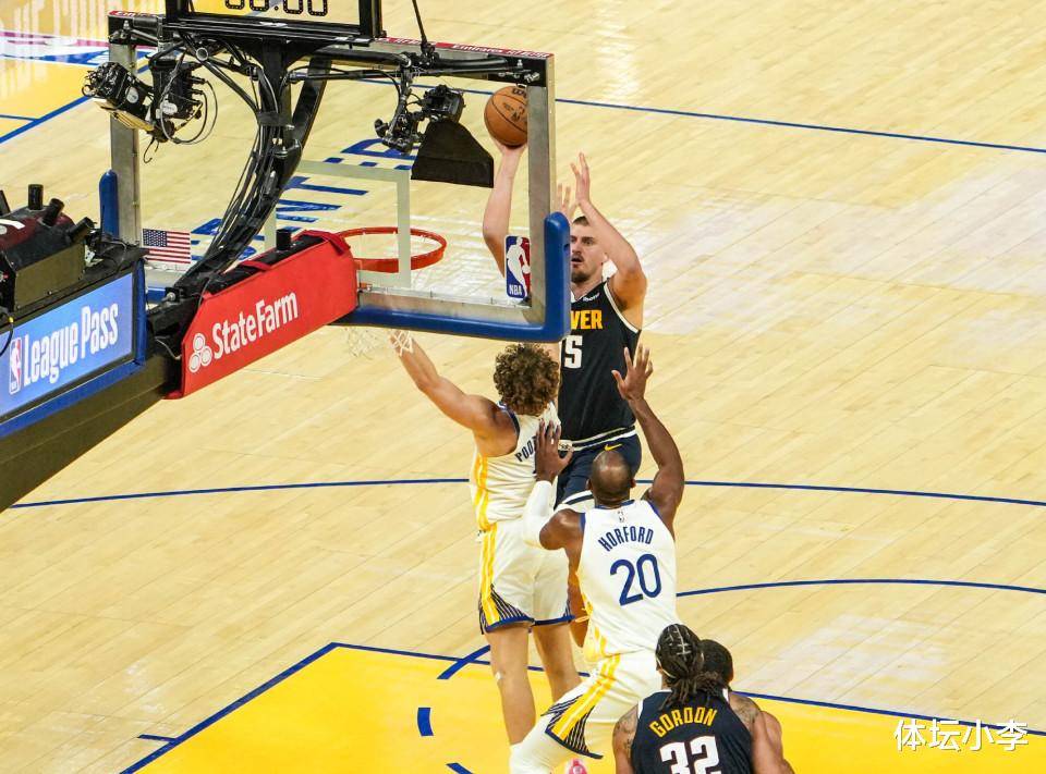 猛龙完胜湖人，约基奇关键制胜