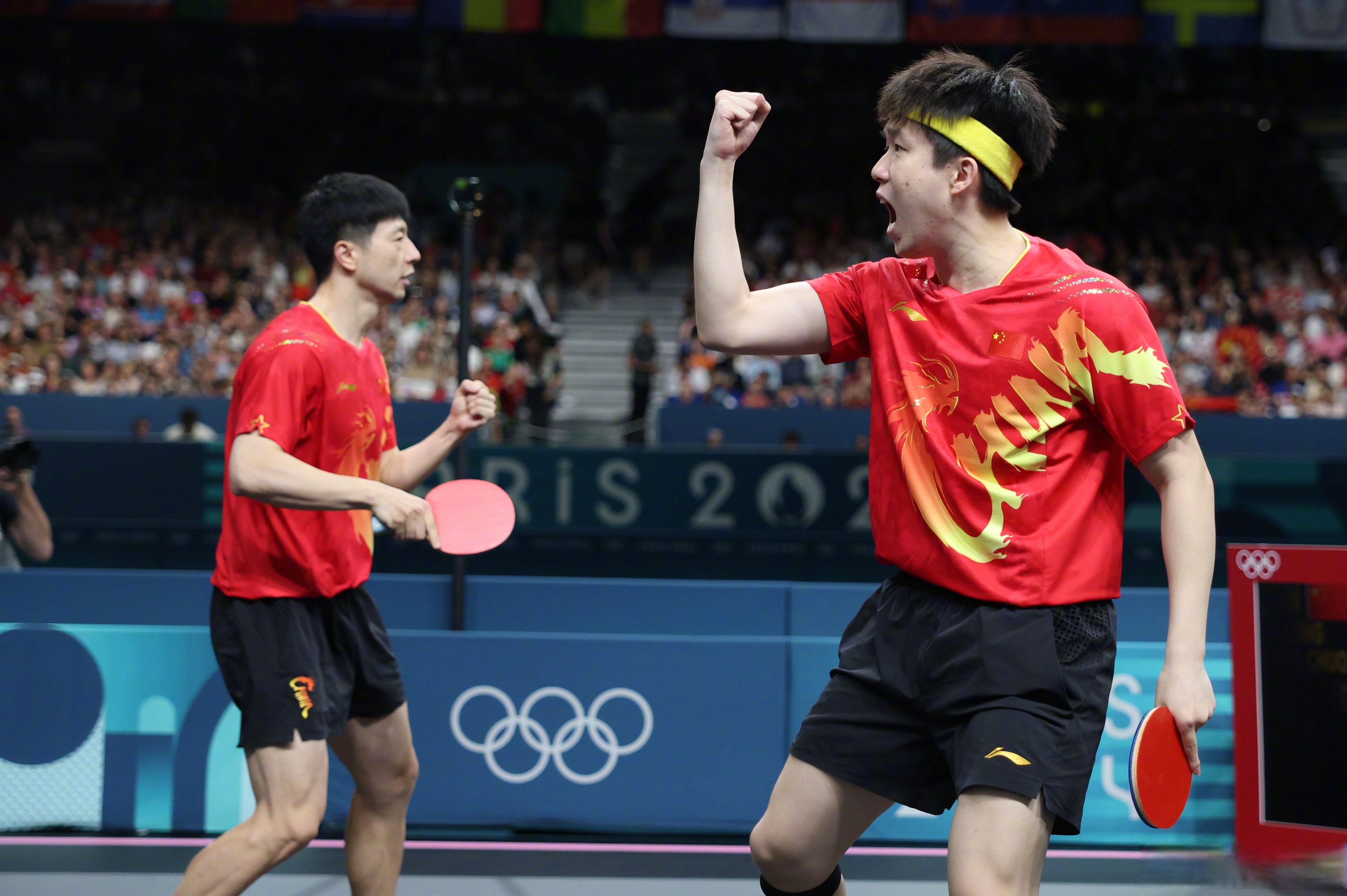 包含比利时乒乓球队爆冷法国乒乓球队，马龙关键制胜的词条