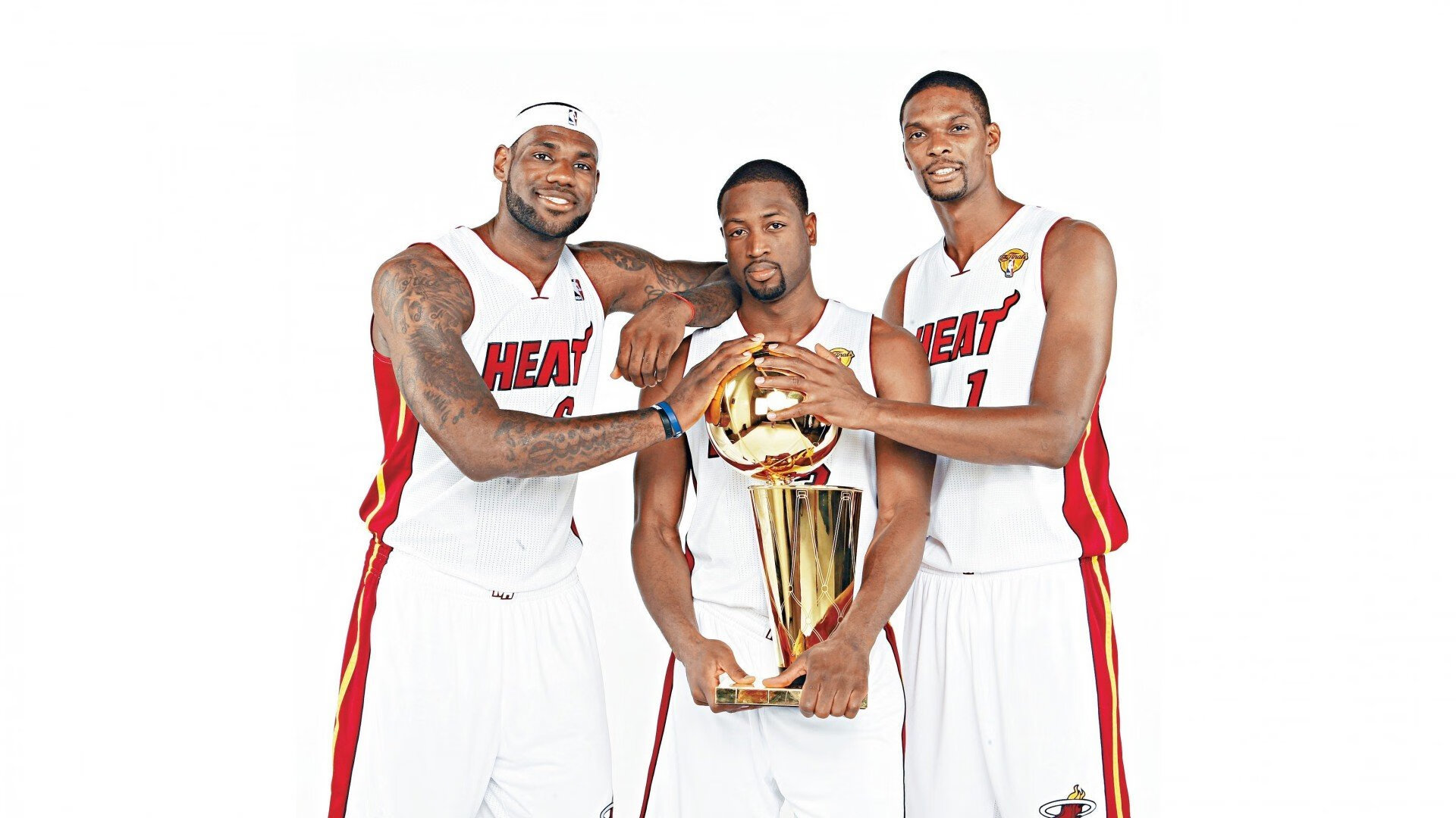 奥斯梅恩一锤定音！阿尔及利亚掀翻牙买加，非洲劲旅展现战术韧性