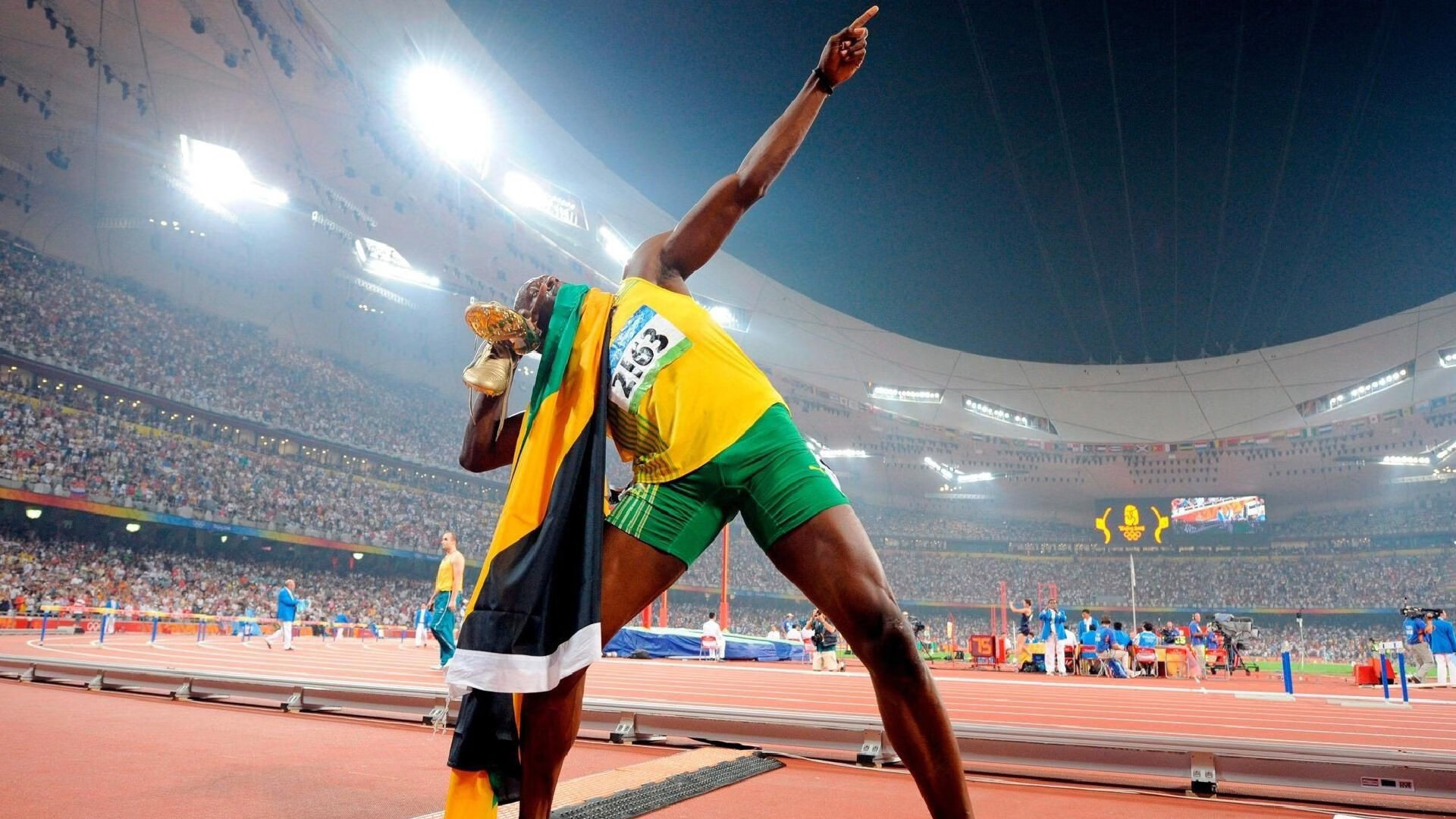 拉亚关键节点连续得分，丹麦战术打穿美国的启示